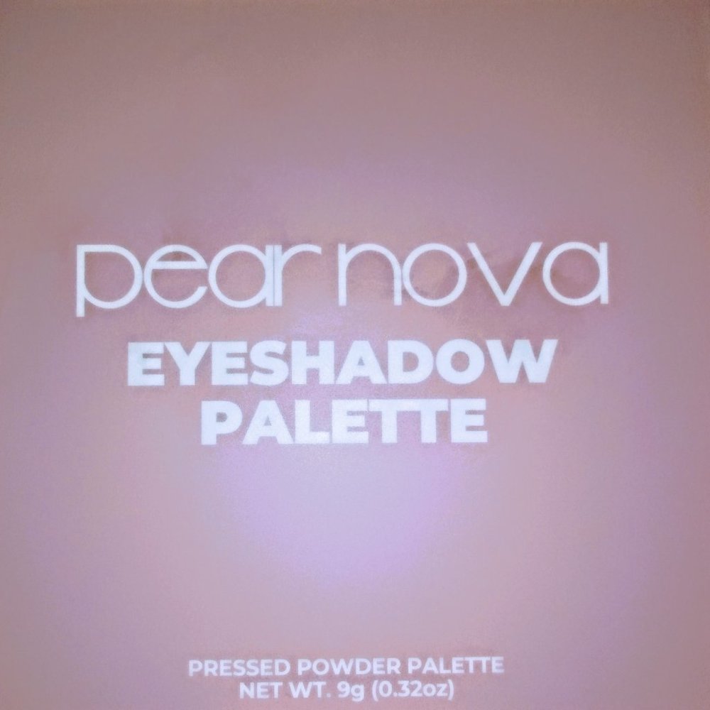 Pear Nova Eyeshadow Palette